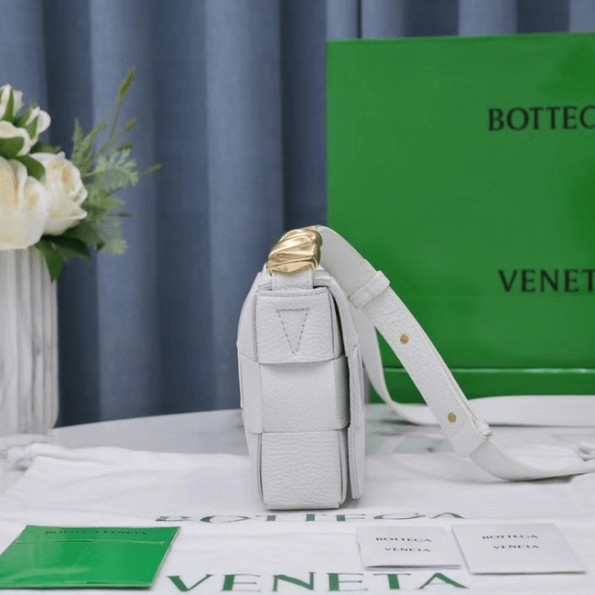 Bottega-Veneta-CASSETTE-White-3.png