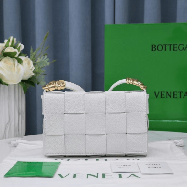 Bottega-Veneta-CASSETTE-White.png