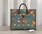 Gucci-Donald-Duck-Series-Leather-Tote-Bag.jpg