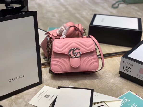 Gucci-GG-Marmont-shoulder-bag-Pink.jpg