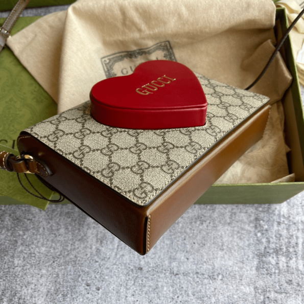 Gucci-Heart-Leather-Bag-Red-2.png