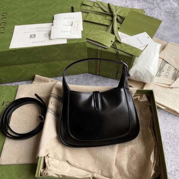 Gucci-Jackie-1961-Mini-Hobo-Bag-Black-2.png