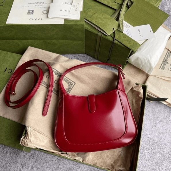 Gucci-Jackie-1961-Mini-Hobo-Bag-Red-1.png