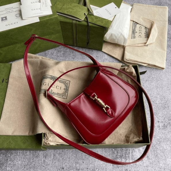 Gucci-Jackie-1961-Mini-Hobo-Bag-Red-2.png