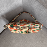 Gucci-Zumi-Straw-Berry-Print-Small-Top-Handle-Bag.png