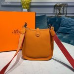 Hermes-Evelyne-III-TPM-Bag-20cm-in-Taurillon-Clemence-Brown.jpg