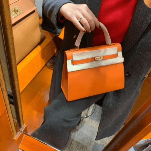 Hermes-Kelly-Epsom-Calfskin-Leather-Bag-Orange-8.png