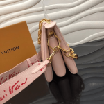 Louis-Vuitton-COUSSIN-PM-pink.png