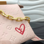 Louis-Vuitton-COUSSIN-PM-pink.png