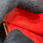 Louis-Vuitton-Capucines-BB-Noir-Rouge.jpg