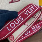 Louis-Vuitton-Capucines-MM-Eggshell-Lie-de-Vin-Red.jpg