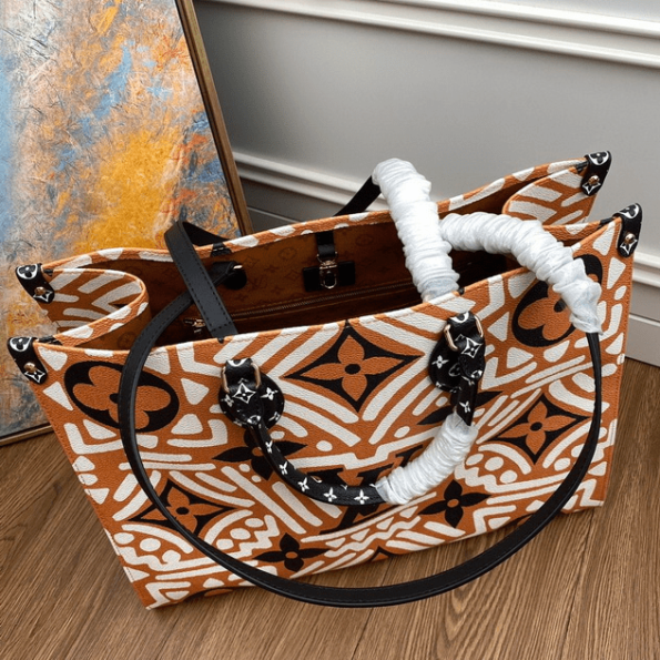 Louis-Vuitton-Crafty-Onthego-GM-3.png