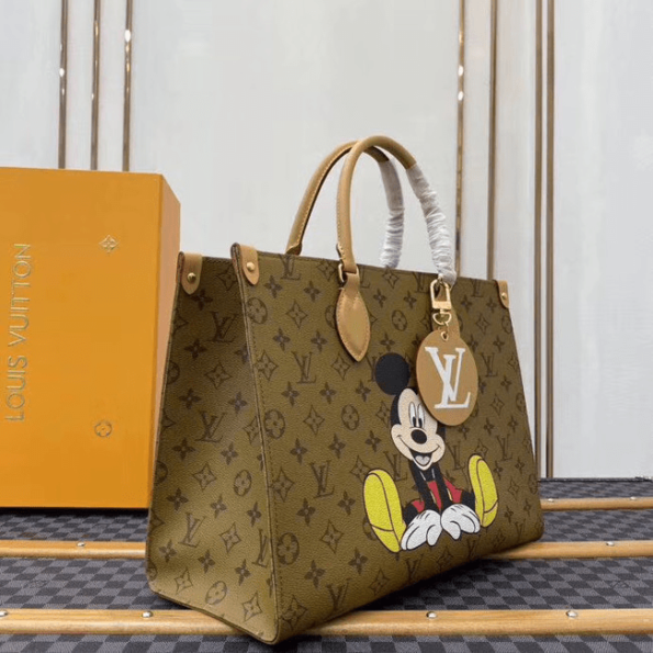 Louis-Vuitton-Disney-Onthego-Medium-Tote-Bag-1.png