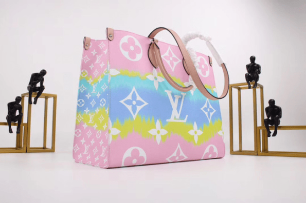 Louis-Vuitton-Escale-Onthego-GM-Monogram-Canvas-pink-2.png