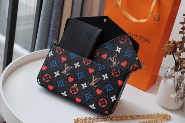 Louis-Vuitton-FELICIE-POCHETTE-Black-2.png