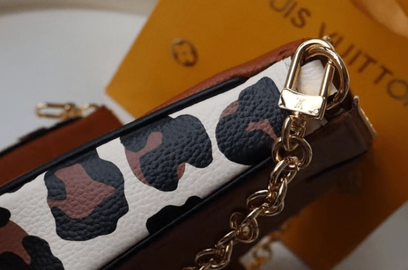 Louis-Vuitton-MULTI-POCHETTE-ACCESSOIRES-Caramel-5.png