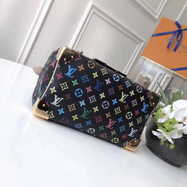 Louis-Vuitton-Monogram-Canvas-Black-3.png