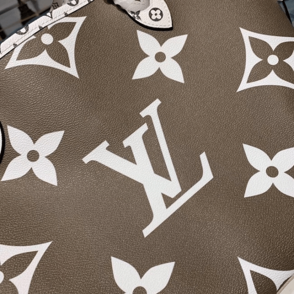 Louis-Vuitton-NEVERFULL-MM-Khaki-4.png