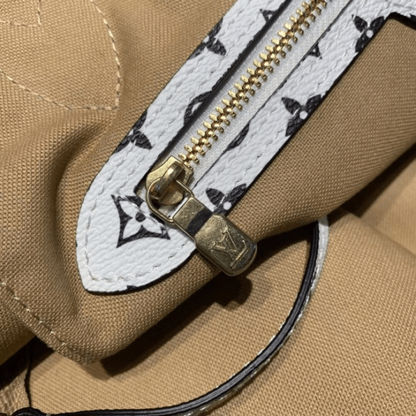 Louis-Vuitton-NEVERFULL-MM-Khaki-8.png