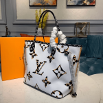 Louis-Vuitton-NEVERFULL-MM-White.png