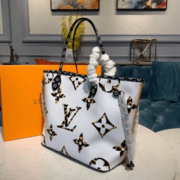 Louis-Vuitton-NEVERFULL-MM-White-1.png