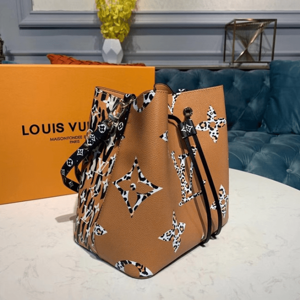 Louis-Vuitton-Neonoe-Brown-2.png