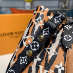 Louis-Vuitton-Neonoe-Brown.png