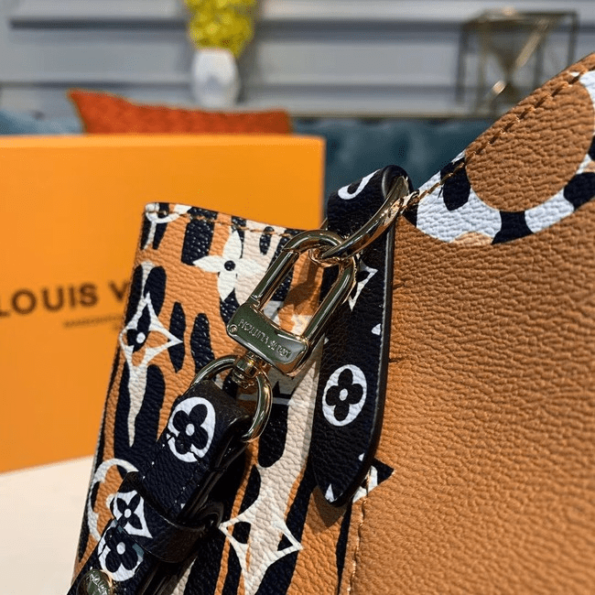 Louis-Vuitton-Neonoe-Brown-4.png