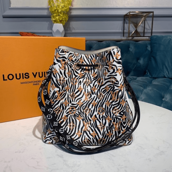 Louis-Vuitton-Neonoe-White-2.png