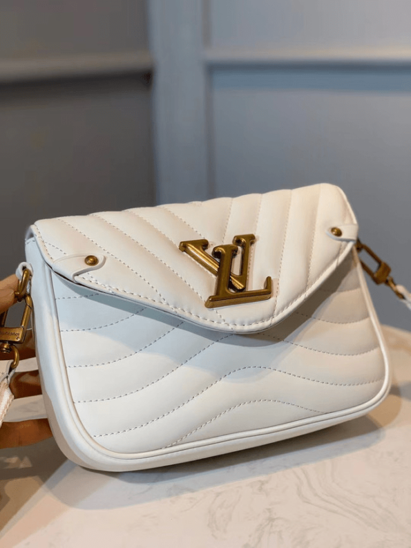 Louis-Vuitton-New-Wave-Shoulder-Bag-White-4.png