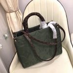 Louis-Vuitton-ONTHEGO-GM-Green.jpg