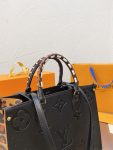 Louis-Vuitton-ONTHEGO-Monogram-MM-Leopard-Black.jpg