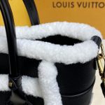 Louis-Vuitton-On-My-Side-MM-Handbag.jpg