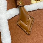 Louis-Vuitton-On-My-Side-PM-Caramel.jpg