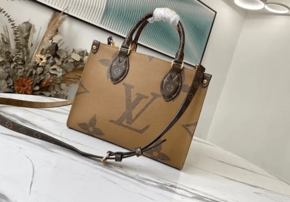 Louis-Vuitton-Onthego-medium-tote-bag-Brown-1.png