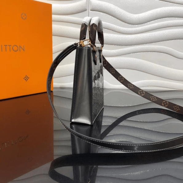 Louis-Vuitton-PETIT-SAC-PLAT-Grey-2.png