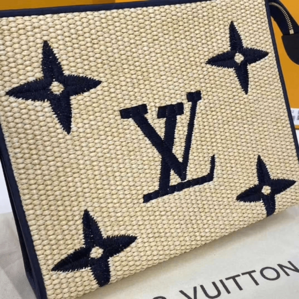 Louis-Vuitton-POCHETTE-VOYAGE-MM-Blue-4.png