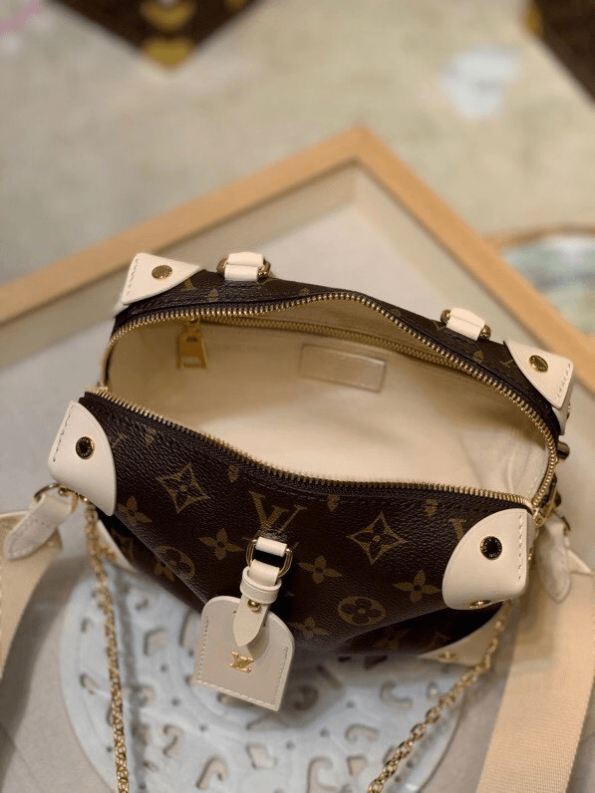 Louis-Vuitton-Petite-Malle-Souple-Cream-1.png