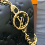 Louis-Vuitton-Pochette-Coussin-Black.png