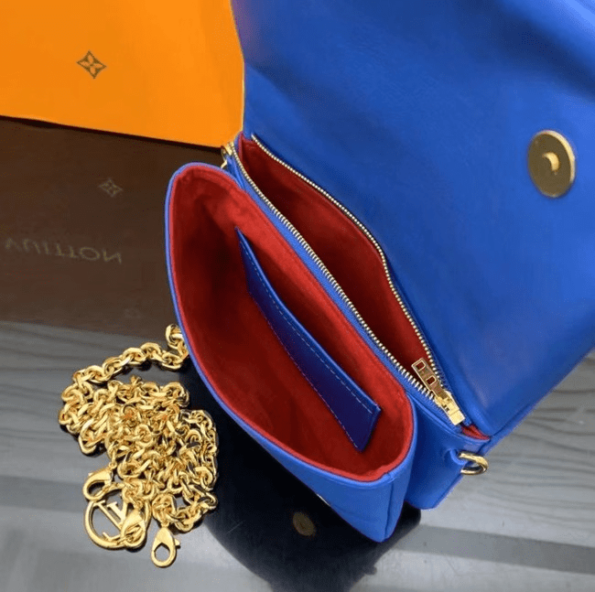 Louis-Vuitton-Pochette-Coussin-Blue-Red-7.png