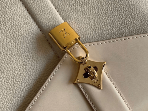 Louis-Vuitton-Rose-Des-Vents-Bag-White-4.png