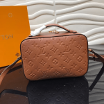 Louis-Vuitton-SAINTONGE-Camel-Mongram-Empreinte.png