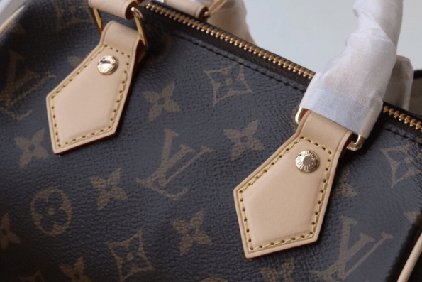 Louis-Vuitton-SPEEDY-Monogram-Canvas-Cream-7.png