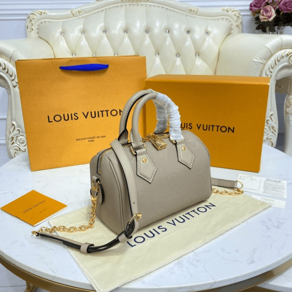 Louis-Vuitton-Speedy-Bandouliere-20-Tourterelle-2.png