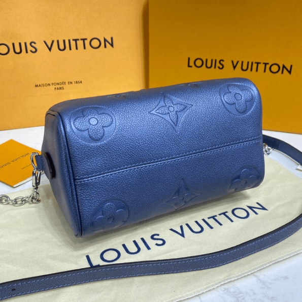 Louis-Vuitton-Speedy-Bandouliere-20-blue-3.png