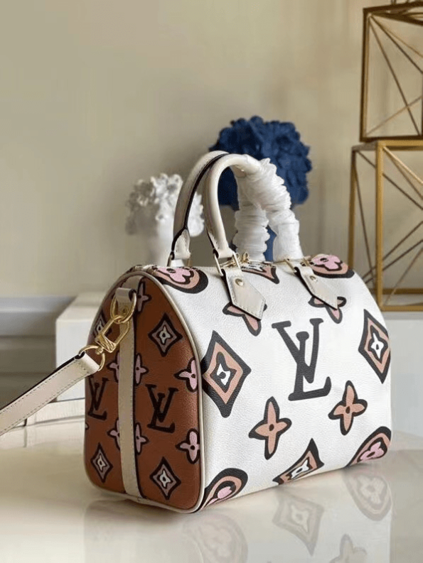 Louis-Vuitton-Speedy-Bandouliere-25-Cream-4.png