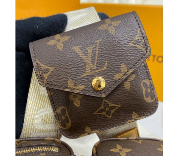 Louis-Vuitton-Utility-Crossbody-Brown-5.png