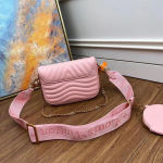 Louis-Vuitton-Wave-Multi-Pochette-Rose-Ballerine.png