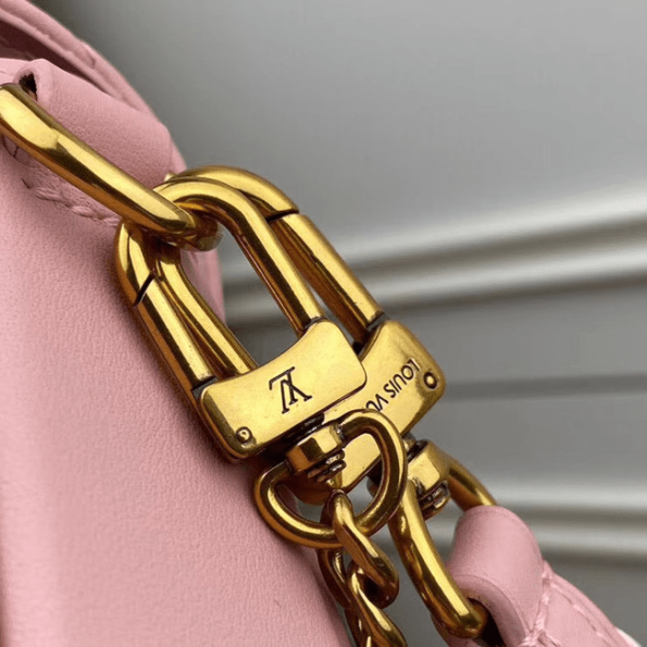 Louis-Vuitton-Wave-Multi-Pochette-Rose-Ballerine-7.png