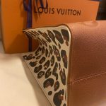 Louis-Vuitton-Wild-at-Heart-Onthego-MM-Caramel.jpg